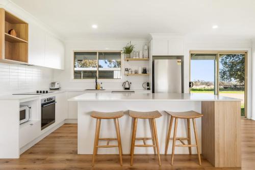 Cooinda Cottage - Beautiful Borenore Farm Stay in Borenore