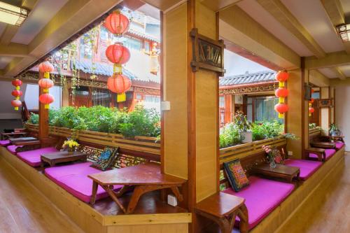 Frida's Inn 丽江梦之旅观景客栈 in Лицзян