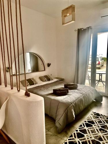  Santanna White Houses, Unterkunft in Parikia