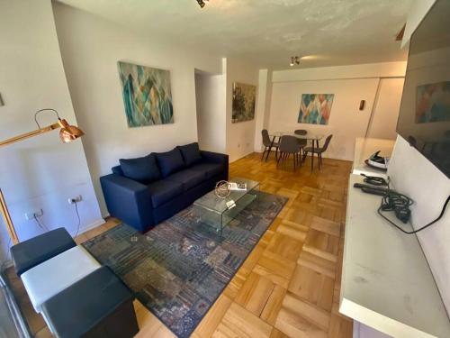 Apartamento con amplia terraza en Las Condes