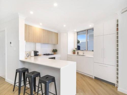 Lavish 3-bedroom ocean apartment in Wollongong