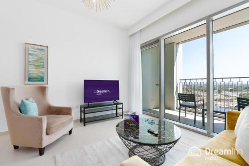 Dream Inn Apartments - Downtown Views - image 12