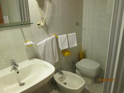 Hotel Tropical - image 5