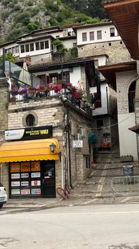 Folè, Berat