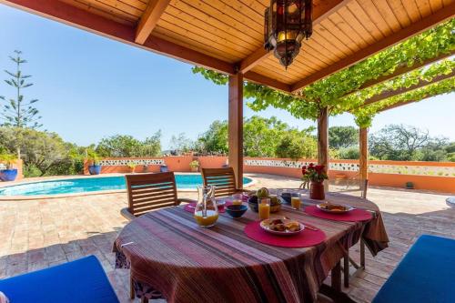 Quinta Tannamara villa private pool & garden in Barao De Sao Miguel