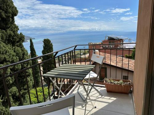 MIRA taormina rooms 3