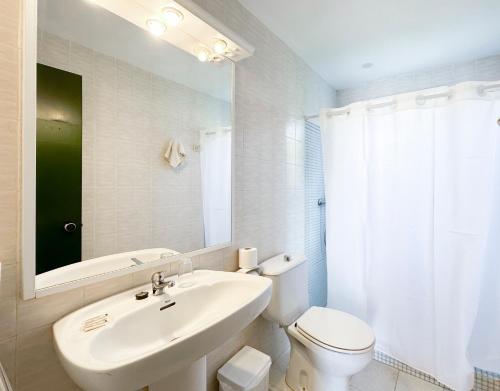 Two-Bedroom Apartment image 9