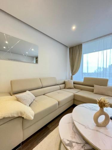 REGENCY Apartments - Zentrale 50m2 Wohnung I Balkon I Wasserblick I WiFi I Netflix, Hannover (fotografie 8)