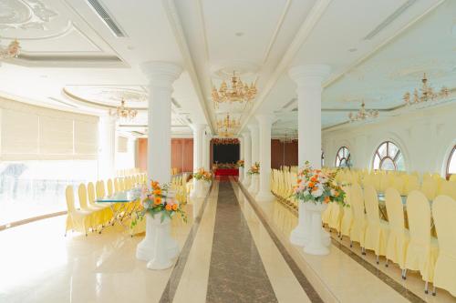 Restaurant, Hoa Nam Hotel in Son Tay