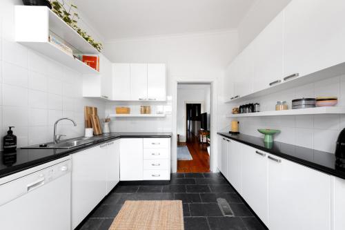 Iconic Lygon street Home, Carlton in Carlton