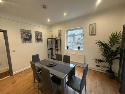5 Bedroom House Se6 - Central London