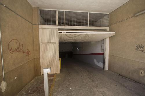 Apartment with Balcony image 5