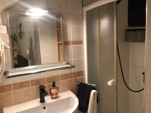 Flower House - Lapad - image 12