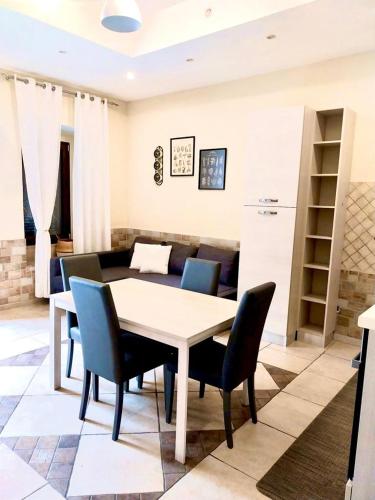 Il Vicoletto Portici - Apartment