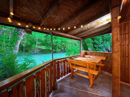 . “River Romance” Villa