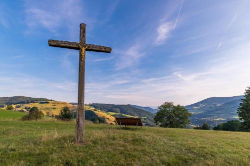 Gästehaus Holzer Kreuz- Gästezimmer Margerite für 2 Personen inkl Landfrühstück