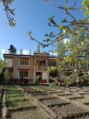 Latsas Ecolodge