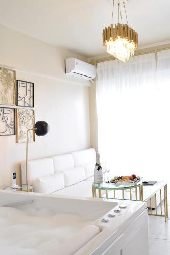 John's Hotel in Chalkida (Chalcis)