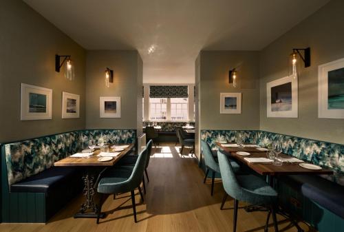 Plockton Inn, by Highland Coast Hotels in Плоктон