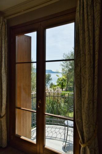 Balcony/terrace, Hotel Villa Maria Au Lac - Estella Hotels Italia in Toscolano Maderno