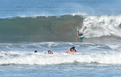 Krui Surfing