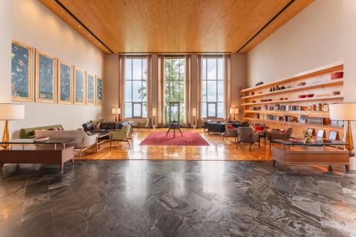 Lobby, Taj Theog Resort & Spa, Shimla in Kufri