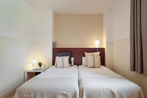 Two-Bedroom Apartment with Balcony image 4