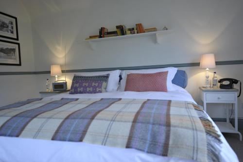 Bel And The Dragon-Churt - image 5