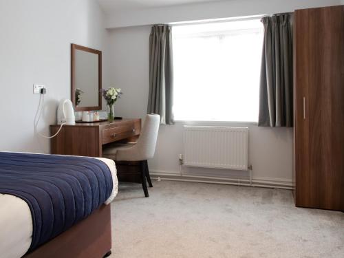 The Holt Hotel - image 10