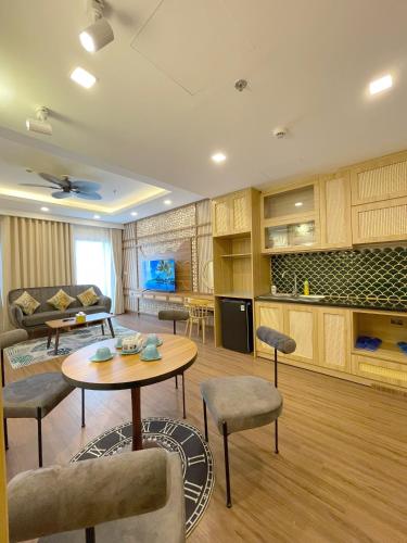 HPlus Apartment -FLC Sea Tower Quy Nhon