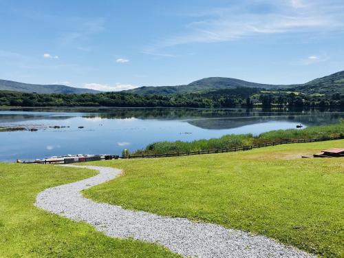 B&B Kenmare - Holiday Home with view of Kenmare Bay Estuary - Bed and Breakfast Kenmare