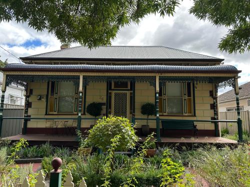 B&B Bendigo - Yapera On Lucan - Bed and Breakfast Bendigo