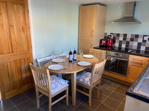 Létesítmények, 3 Bed Cottage - Sleeps 5 - Wifi - Pets - Parking in Seamer