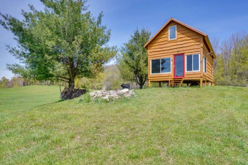 Cozy Upstate New York Getaway with Fire Pit! in Williamstown, USA