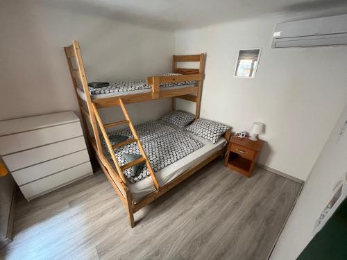 Hostel Piran – Piran, MO
