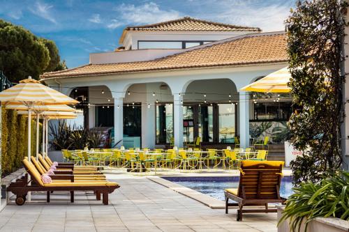 Swimming pool, The Magnolia Hotel in Almancil