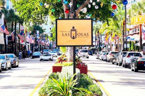 Apts with Backyard Near Fort Lauderdale Beach, Nightlife, Cruise Port, Airport in Fort Lauderdale, USA