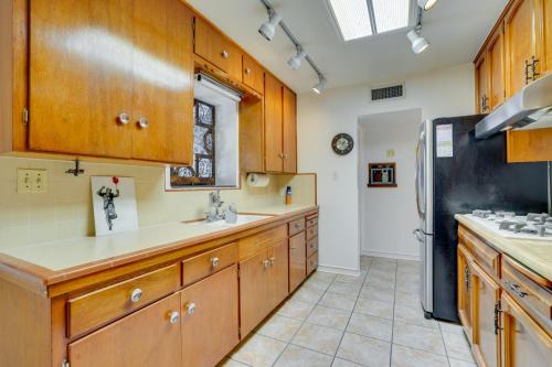 Single-Story Retreat about 1 Mi to Downtown Tucson! near พิพิธภัณฑ์เด็ก ทูซอน