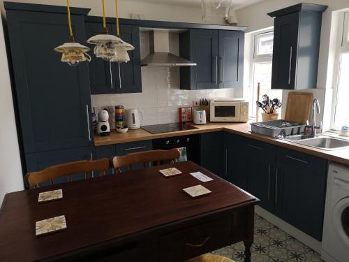 Cosy Town House 5