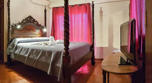Hostal La Palmera Room Type - Deluxe Double Room with Balcony Hostal La Palmera Room Type - Deluxe Double Room with Balcony