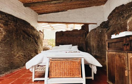 Double Room with Garden View image 5