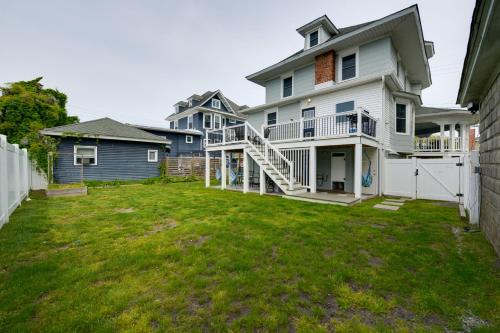 North Wildwood Home with Porch about 3 Blocks to Beach!