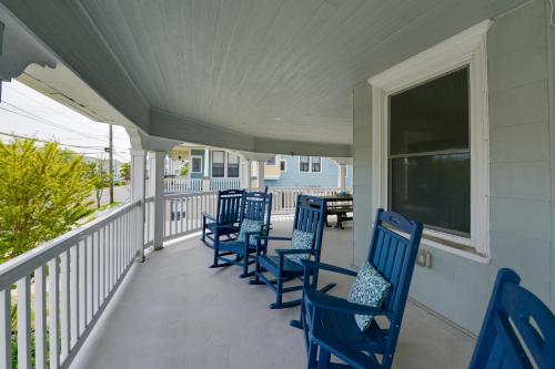 North Wildwood Home with Porch about 3 Blocks to Beach!