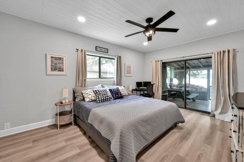 Bluff View Drive in Willis