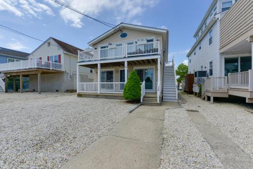 Avalon Vacation Rental about 1 Mi to Beach and Boardwalk in Avalon (NJ)