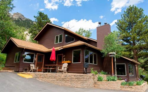 2 bedrooms, 4 beds
