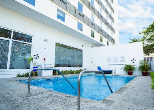 460082700 Holiday Inn Express Managua by IHG