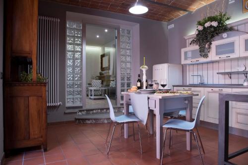  APPARTAMENTO VACANZE / HOLIDAY FLAT Farfalle&RossoBarbera in Montegrosso dʼAsti