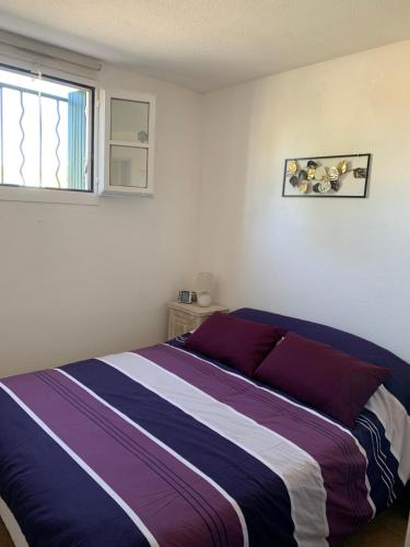 Appartement rue de l'amarrage à PORT GRIMAUD avec Terrasse vue canaux et garage Appartement rue de l'amarrage à PORT GRIMAUD avec Terrasse vue canaux et garage