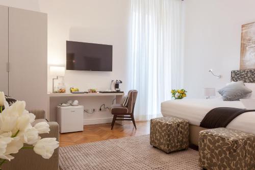 504 Corso Suites